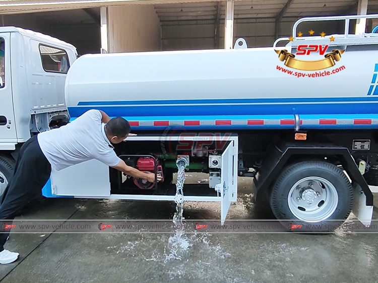 ISUZU Water Bowser is Discharging Water